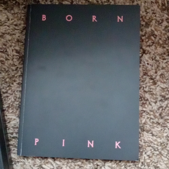 Blackpink BORN pink album - Picture 2 of 3